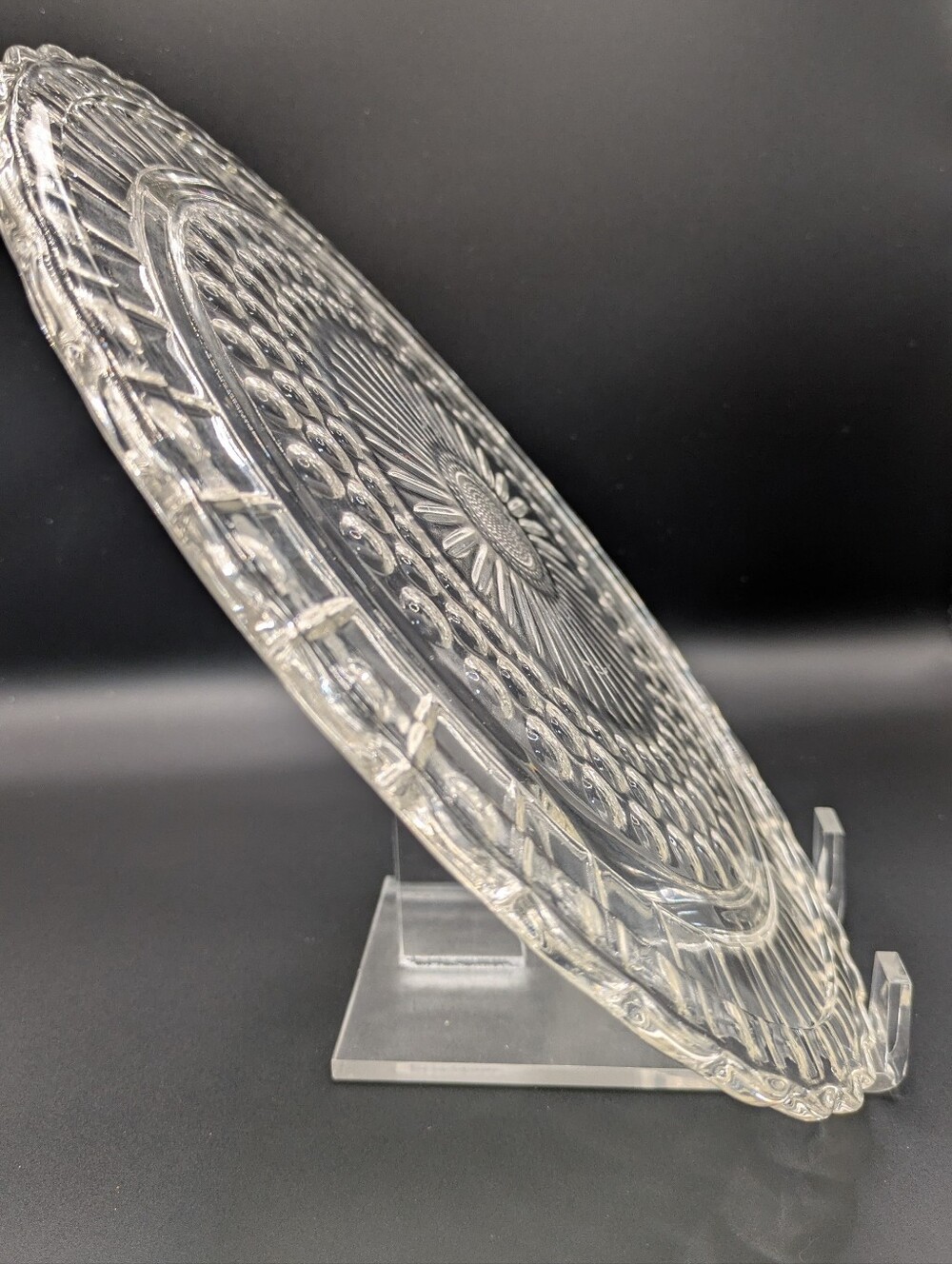 Sunflower Footed Cake Plate. Bubble Design Federal Glass - Picture 2 of 8